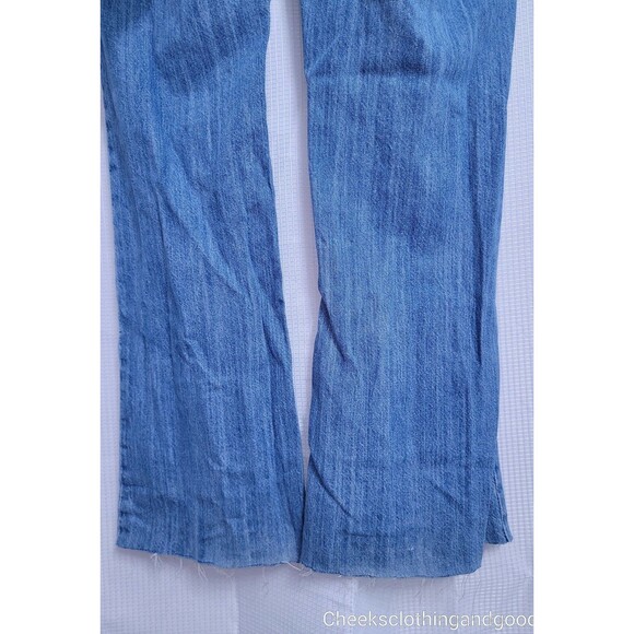 American Eagle Favorite Boyfriend Distressed Flare Jeans Women's Size 12 Regular - Picture 7 of 8